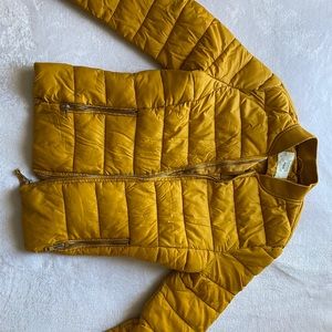 Yellow jacket-Bershka